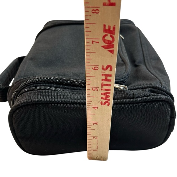 Kenneth Cole Reaction Toiletry Bag Travel Makeup Shaving Black Nylon Hanging - Picture 11 of 12